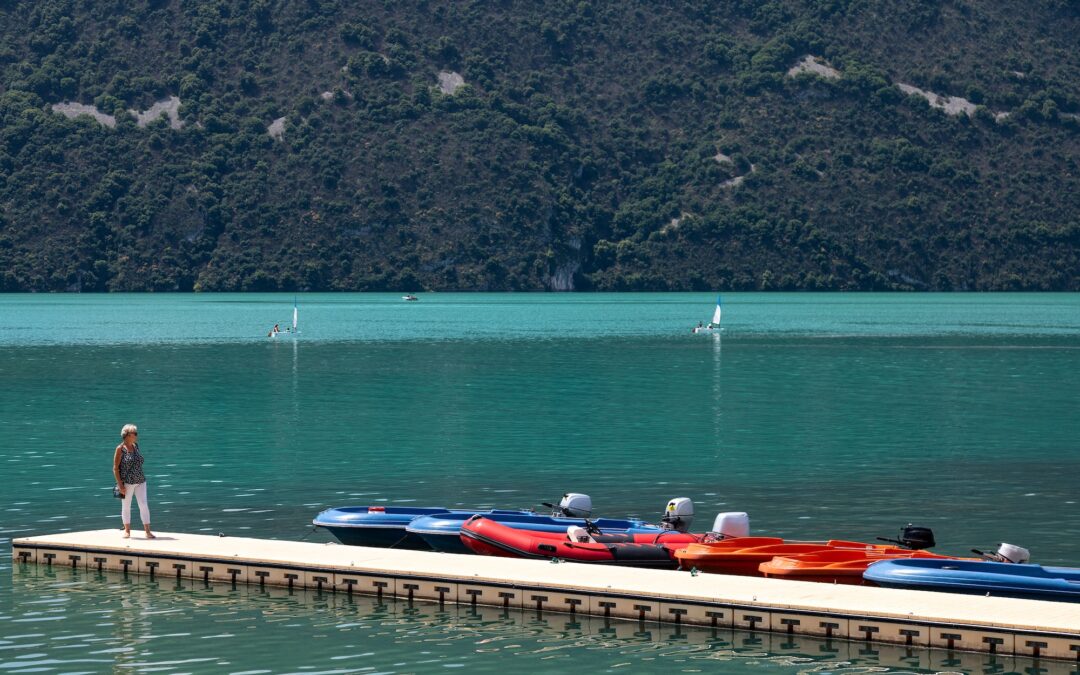 Le Lac du Bourget couronné : Le joyau savoyard élu plus beau lac de France